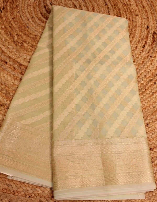 Semi Organza