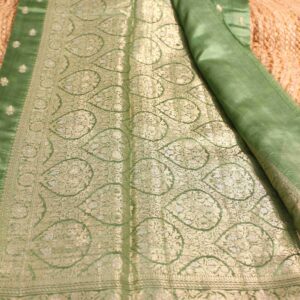 Alternative view of Pure Raw Mango Silk Zari Buttas Banaras Saree