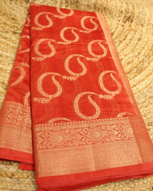 Red with Zari Mango Buttas Pure Chanderi Cotton Saree - Image 2