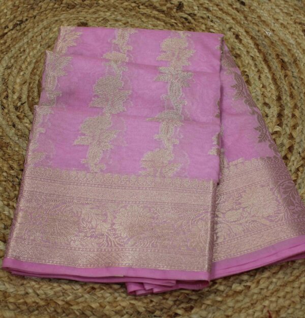 Diagonal Floral Zari Jaal Semi Banaras Saree - Image 4