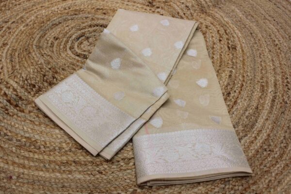 Zari Buttas & Floral Border Organza Saree - Image 2