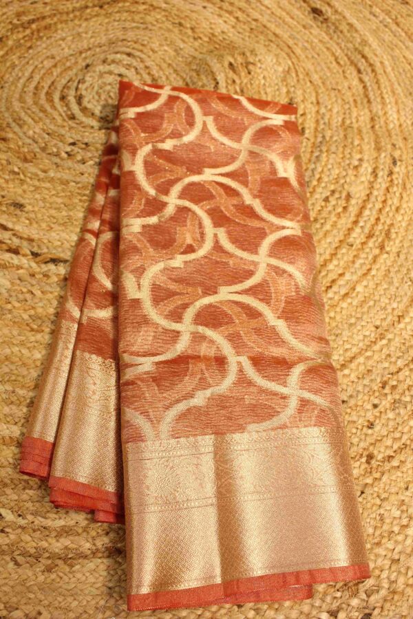 Geometrical Zari with Border Crushed Tissue Saree - Image 2