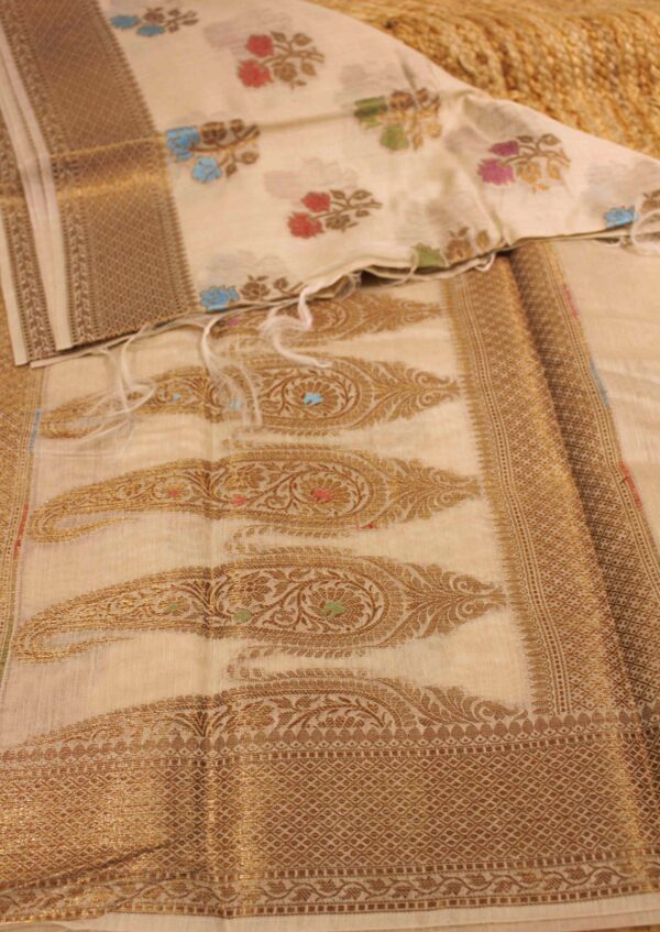 Floral Meenakari Motifs with Antique Zari Border Pure Tussar Saree