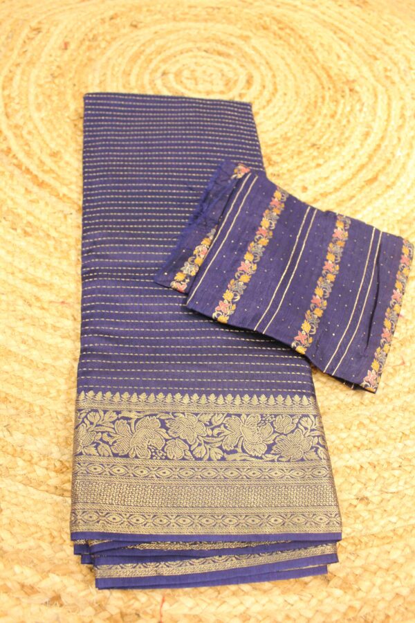 Zari Horizontal Stripes Crepe Saree