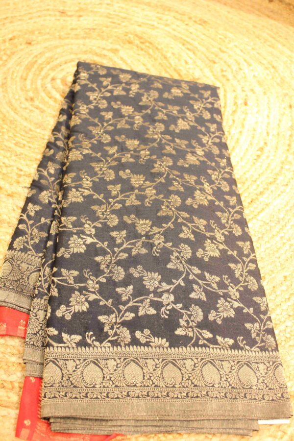 Zari Floral Jaal Georgette Saree - Image 2