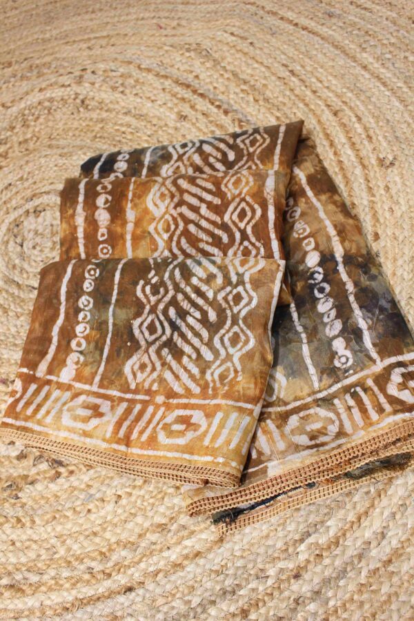 Batik Print Cotton Silk Saree - Image 4