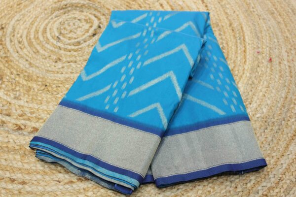 Zig Zag Zari Design with Rich Pallu Semi Silk Saree - Image 2