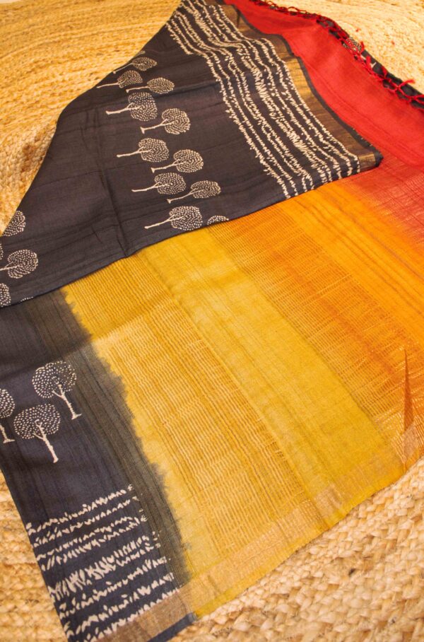 Black Printed Pure Tussar Saree - Image 2