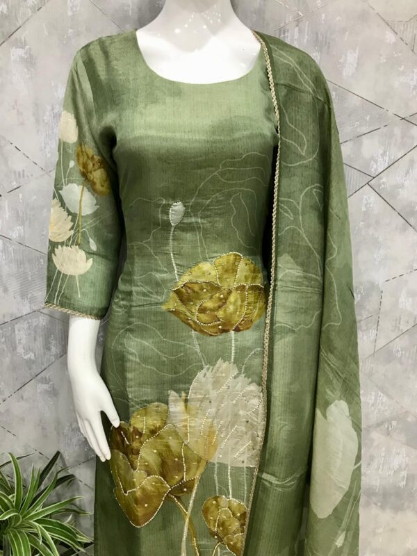 Green & Yellow Floral Print with Beads Work Kurta Set - Image 2