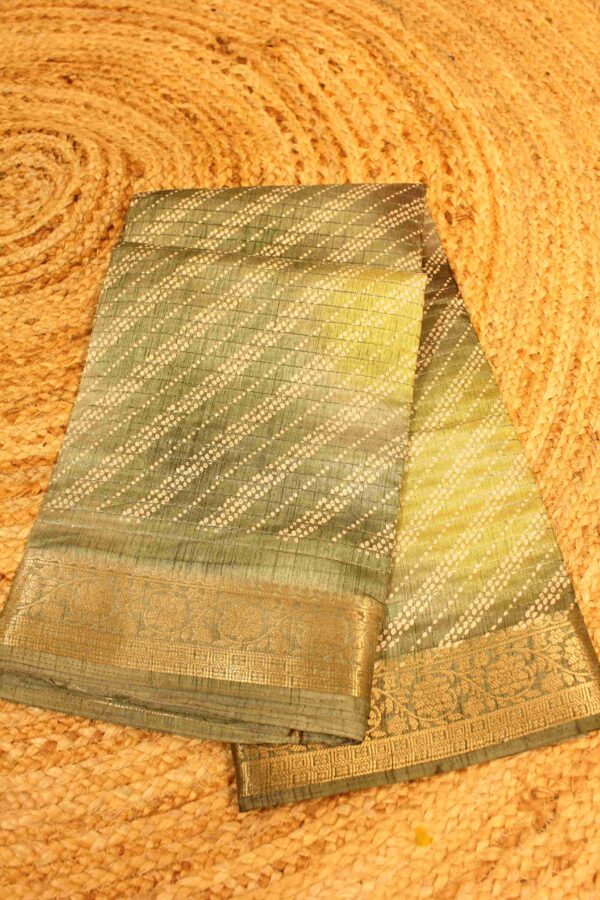 Diagonal Bandhani Prints Fancy Saree - Image 3