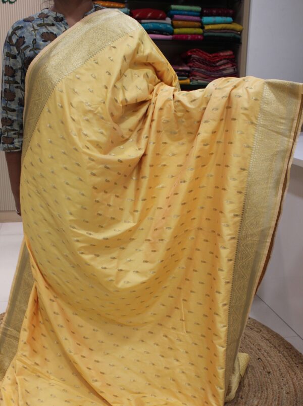 Yellow Zari Woven Floral Buttas Semi Katan Banaras Saree - Image 4