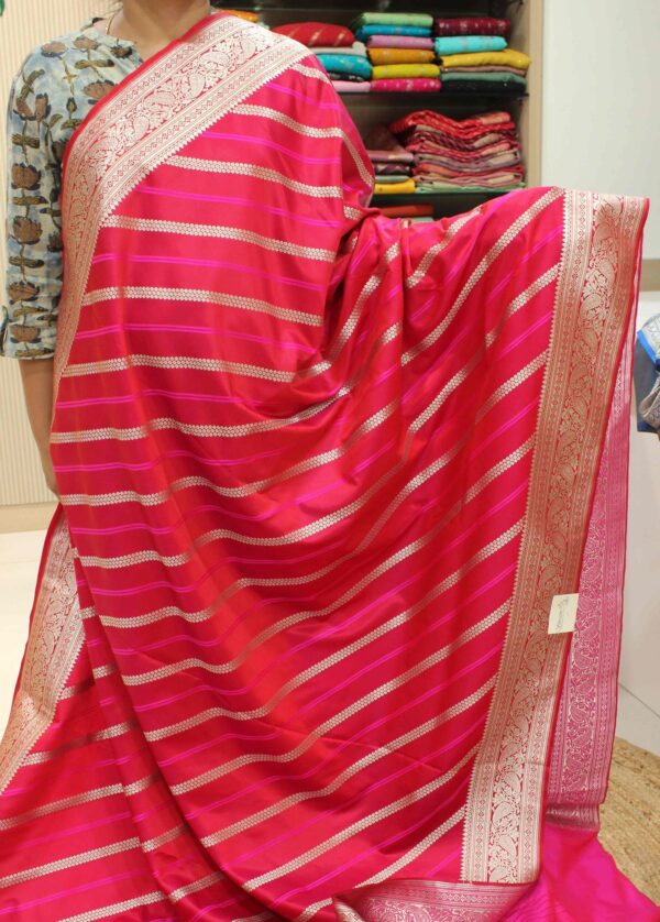 Fuchsia Pink Zari Woven Diagonal Floral Stripes Semi Katan Banaras Saree - Image 2