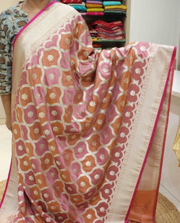 Onion Pink & Orange Rangkat Semi Katan Banaras Saree - Image 2