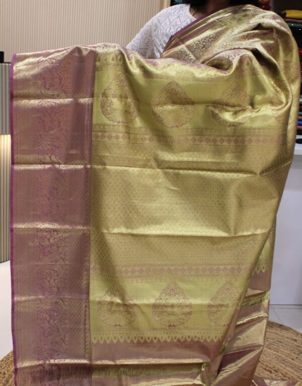 Lavender Gold Zari Brocade Tissue Pure Kanchi Silk Saree - Image 5