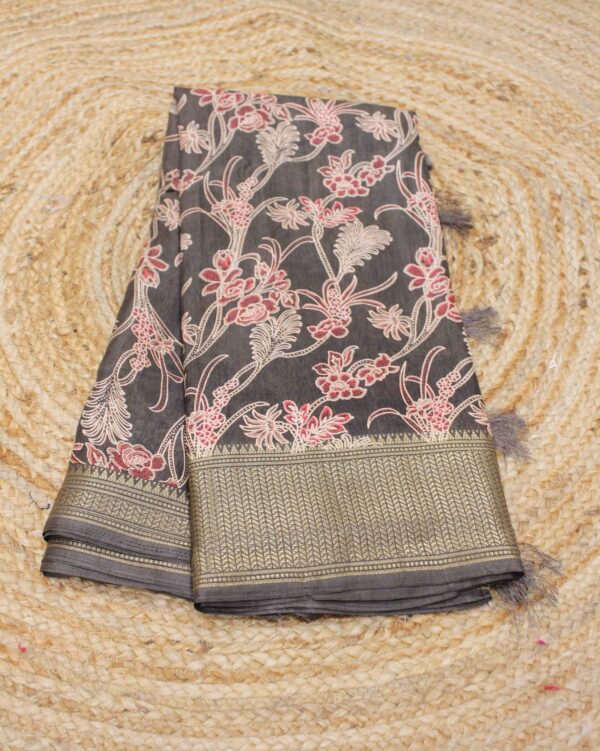 Floral Jaal Printed Fancy Saree - Image 2