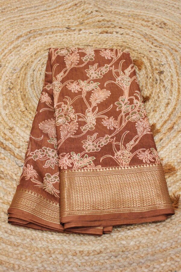 Floral Jaal Printed Fancy Saree - Image 4