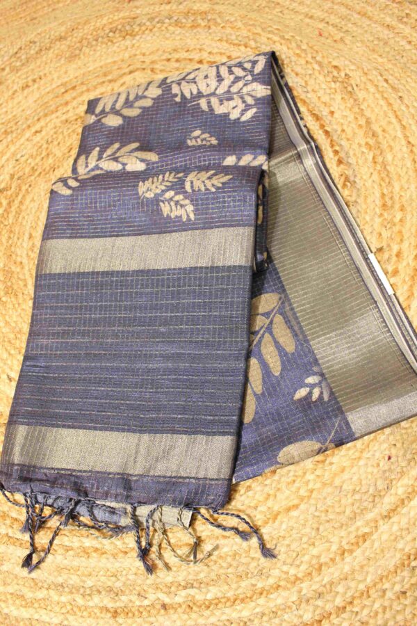 Zari Checks with Printed Leaves Motif Tissue Saree - Image 5