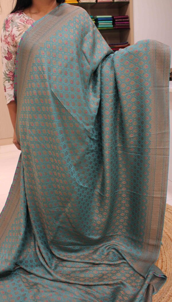 Zari Woven Motifs Meena Buttas Pure Crepe Banaras Saree - Image 3