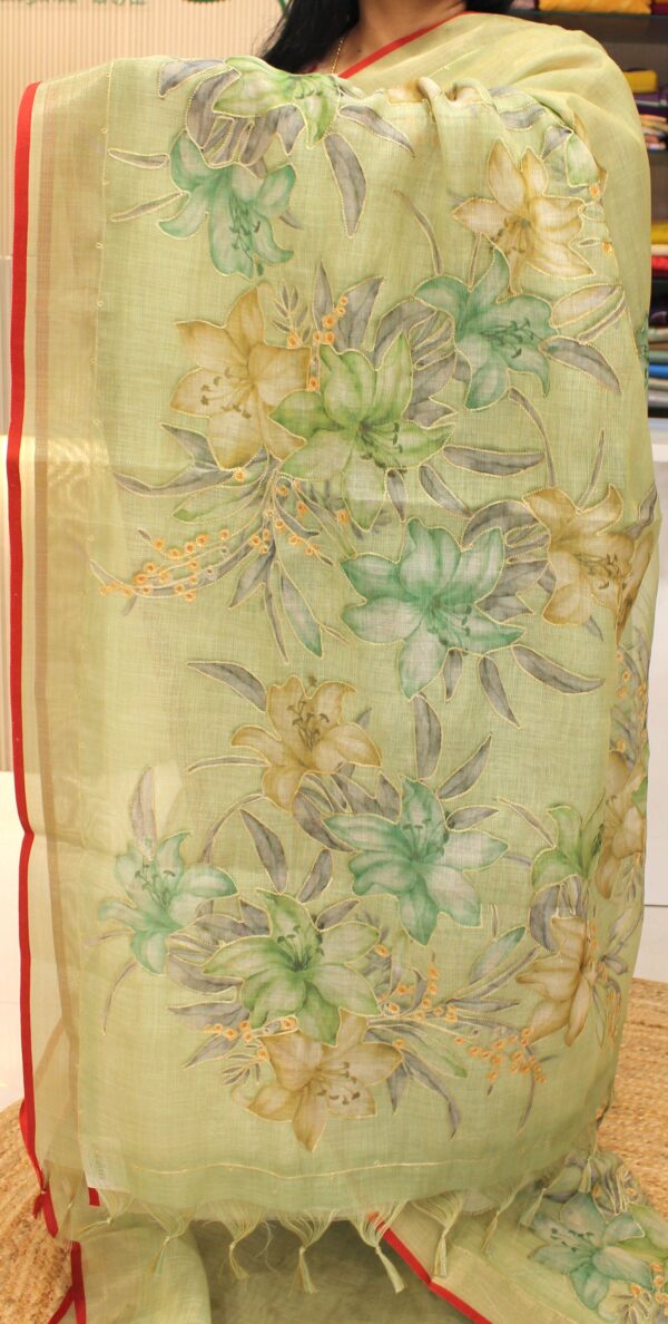 Floral Prints with Aari work Lenin Tissue Saree - Image 7