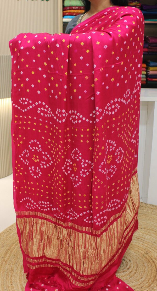 Bandhani Print Rani Pink Gajji Silk Saree - Image 2