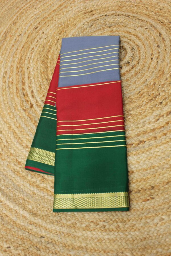 Zari Woven Horizontal Lines with Small Border 3D Pure Mysore Crepe Silk Saree - Image 2