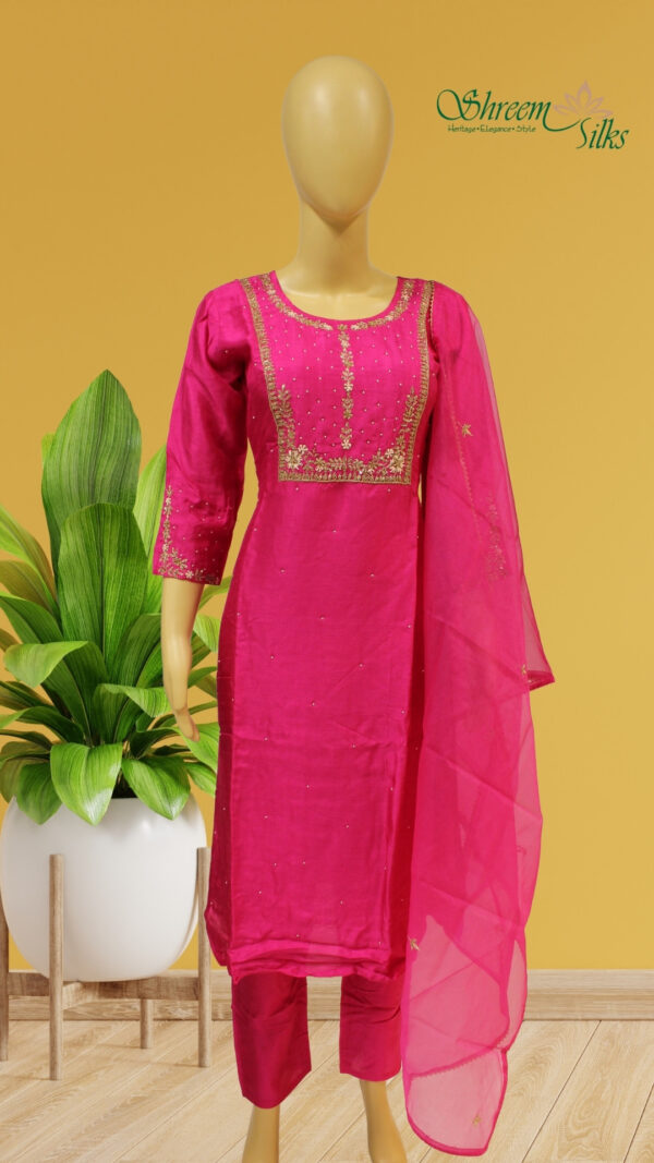 Fuchsia Pink Pearl & Zardosi work Designer Kurta Set