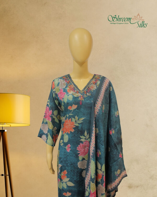 Green with Floral Prints & Neck Embroidery Kurta Set