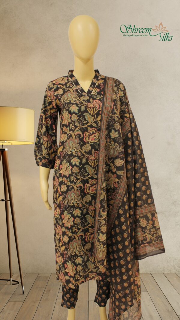 Black with Kalamkari Floral Prints Cotton Kurta Set