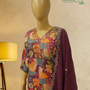 Alternative view of Multicolor Printed with Neck Embroidery Kurta Set