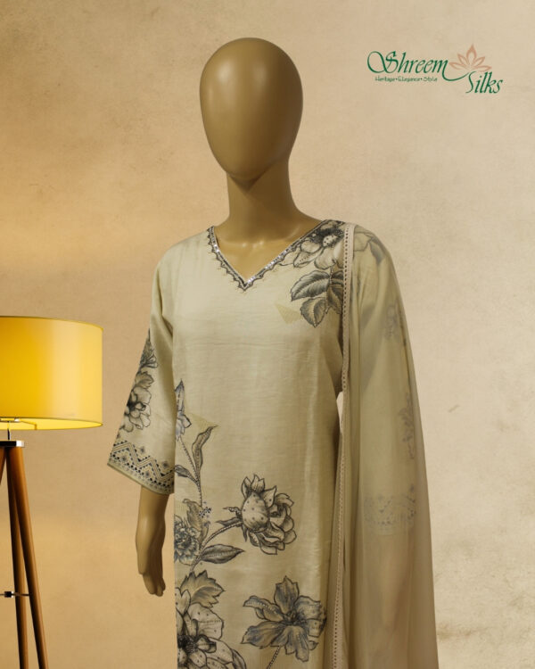 Cream & Black Printed with Neck Embroidery Kurta Set - Image 2