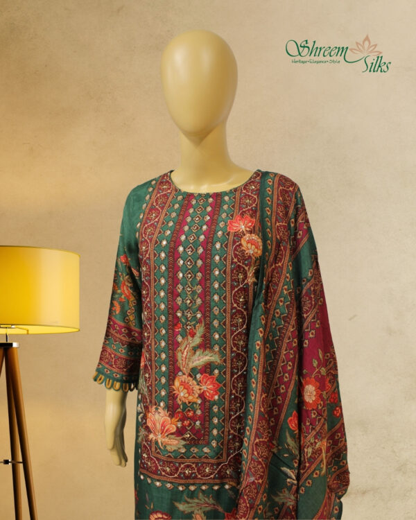 Green & Maroon Printed with Mirror Work Kurta Set - Image 2