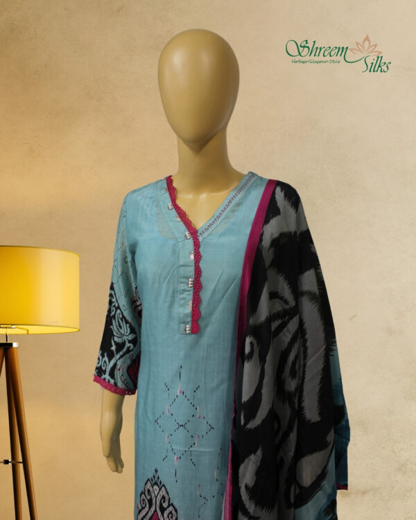 Teal Blue & Black Ikkat Print Kurta Set - Image 2