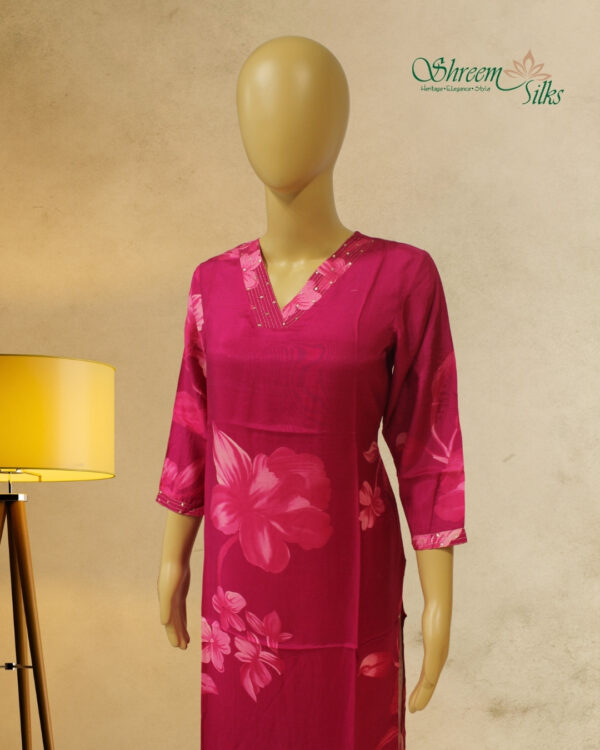 Rani Pink with Floral Prints Kurta - Image 2