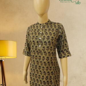 Alternative view of Green with Blue Floral Prints Kurta