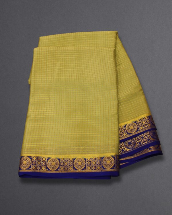 Small Checks Pure Mysore Crepe Silk Saree - Image 3