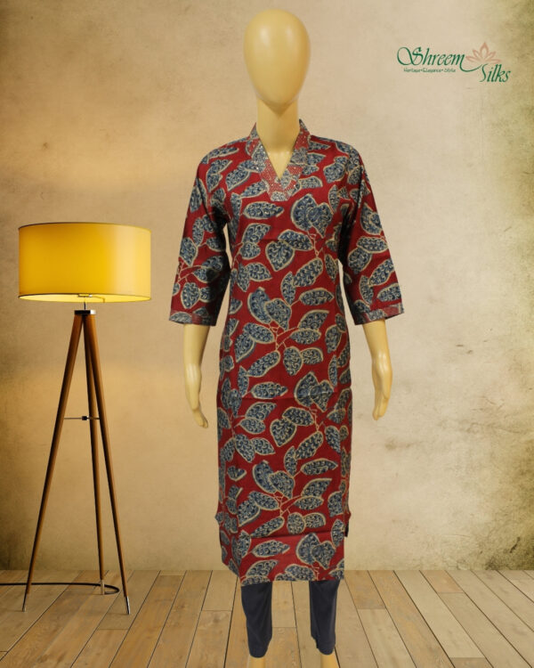 Maroon with Blue Leaf Prints Kurta - Image 2
