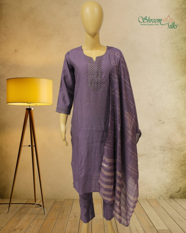 Purple with Thread work on Neckline Kurta Set - Image 2