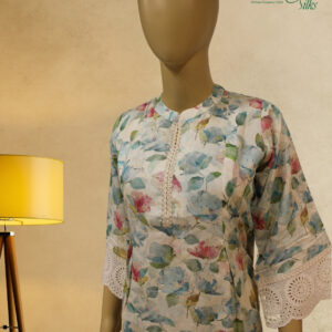 Alternative view of Blue & Pink Printed Short Top