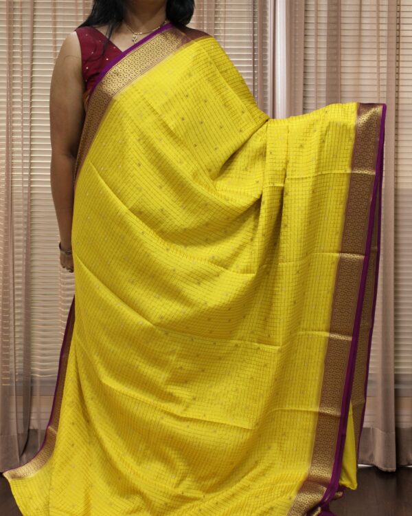 Checks with Small Floral and Peacock Motifs Pure Mysore Crepe Silk Saree