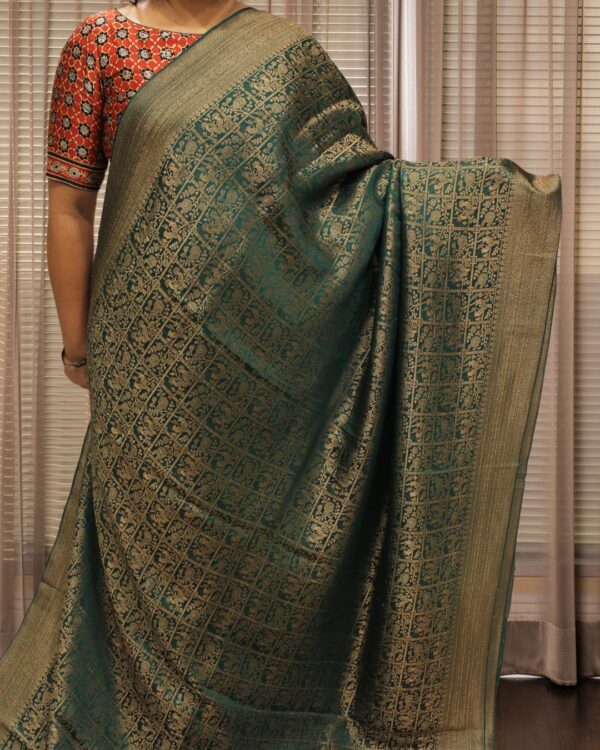 Zari Woven Checks with Birds & Floral Brocade Pure Banaras Crepe Saree - Image 2