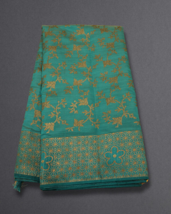 Zari Woven Floral Jaal Banaras Saree - Image 5