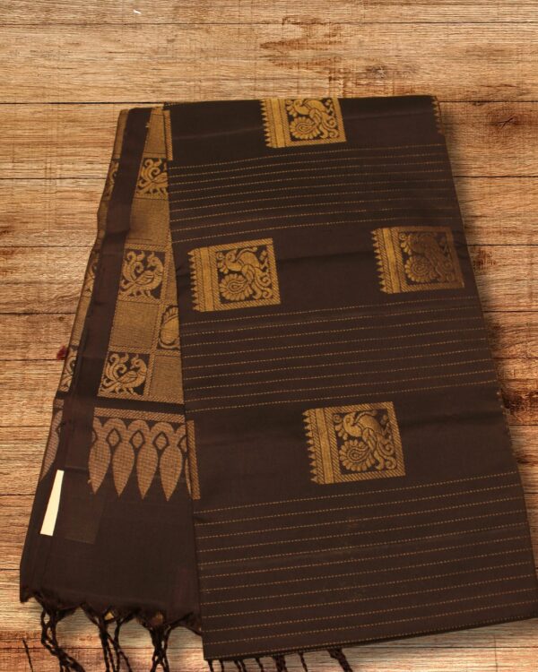 Zari Woven Horizontal Lines with Peacock Motifs Pure Handloom Kanchi Soft Silk Saree - Image 7