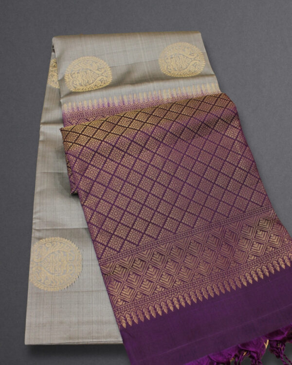 Grey and Purple Zari Woven Pecock Motif Pure Handloom Kanchi Soft Silk Saree - Image 2