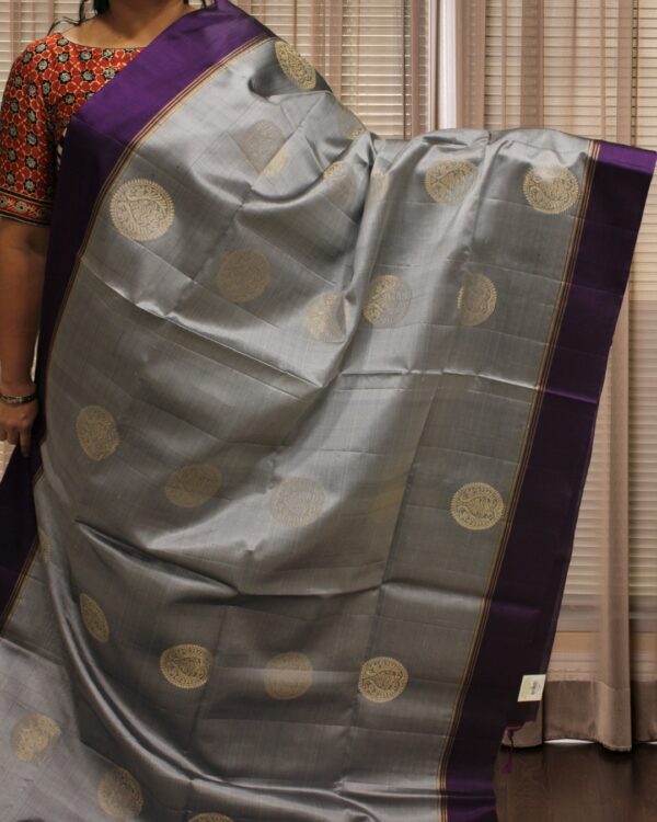 Grey and Purple Zari Woven Pecock Motif Pure Handloom Kanchi Soft Silk Saree - Image 3