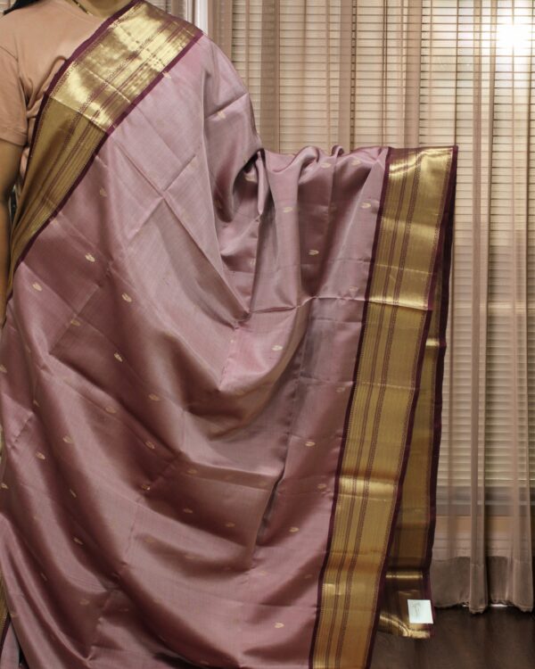 Zari Woven Peacock Motifs with Kanchi Border Pure Handloom Kanchi Soft Silk Saree