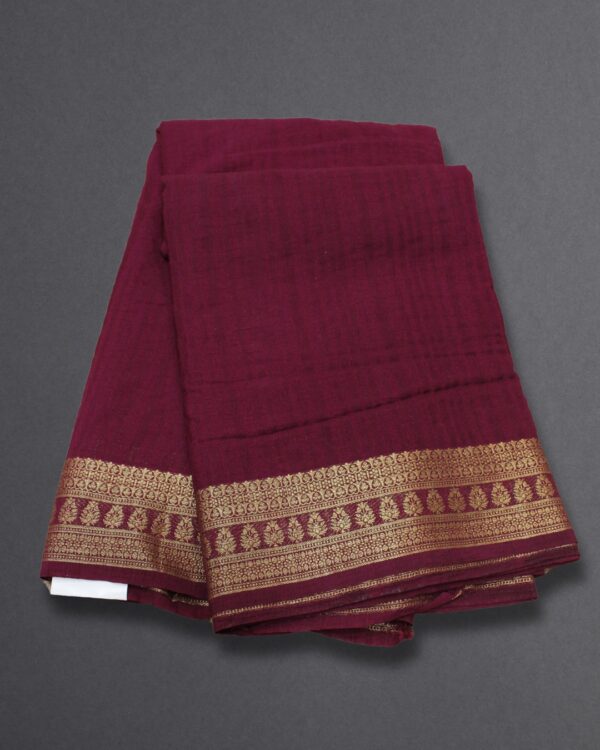 Zari Woven Rich Pallu and Border Plain Crush Crepe Saree - Image 3