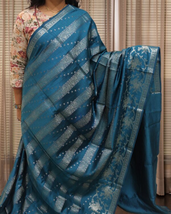 Pure Chiniya Silk Zari Horizontal Jaal Banaras Saree
