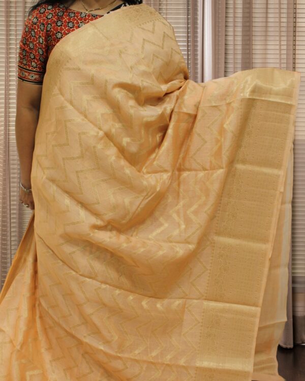 Peach Zari Leheriya Pure Chanderi Cotton Saree - Image 2
