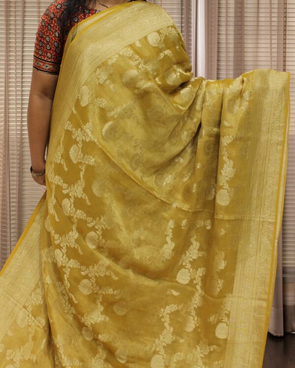 Zari Jaal Woven Tissue Georgette Pure Banaras Saree - Image 6