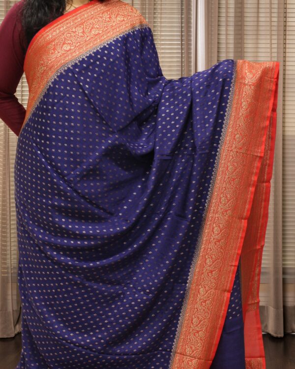 Small Floral Buttas 2D Pure Crepe Chiffon Banaras Saree - Image 3